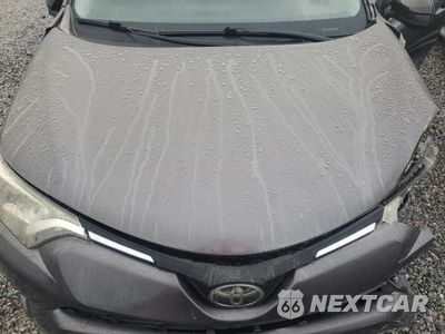 Zdjęcie 12 z 13 samochodu: 2018 TOYOTA RAV4 LE VIN:JTMZFREV1JJ736701 - miniatura