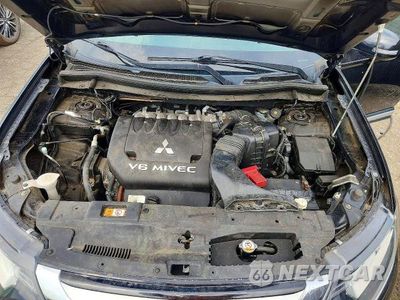 Zdjęcie 12 z 13 samochodu: 2016 MITSUBISHI OUTLANDER GT VIN:JA4JZ4AX4GZ020930 - miniatura