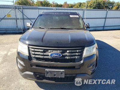 Piąte zdjęcie samochodu w środku: 2017 FORD EXPLORER POLICE INTERCEPTOR VIN:1FM5K8AR3HGC57602 - miniatura
