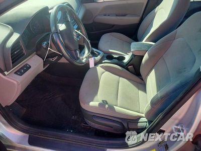 Zdjęcie 7 z 12 samochodu: 2019 HYUNDAI ELANTRA VALUE EDITION VIN:5NPD84LF7KH445407 - miniatura