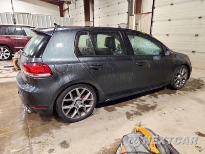 Trzecie zdjęcie samochodu z tyłu: 2013 VOLKSWAGEN GTI VIN:WVWGD7AJ1DW137776 - miniatura