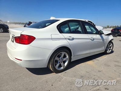 Trzecie zdjęcie samochodu z tyłu: 2014 BMW 320 I XDRIVE VIN:WBA3C3C52EPV90694 - miniatura