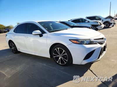 Czwarte zdjęcie samochodu z boku: 2019 TOYOTA CAMRY SE VIN:4T1B11HK2KU721767 - miniatura