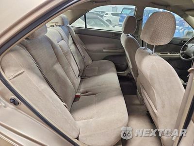 Zdjęcie 10 z 12 samochodu: 2003 TOYOTA CAMRY LE VIN:4T1BE32K53U133260 - miniatura