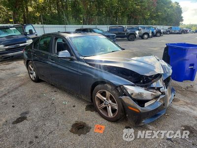 Czwarte zdjęcie samochodu z boku: 2014 BMW 320 I VIN:WBA3B1C5XEP680456 - miniatura