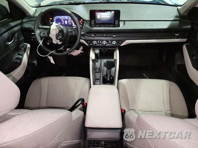 Zdjęcie 8 z 13 samochodu: 2025 HONDA ACCORD SE VIN:1HGCY1F45SA052051 - miniatura