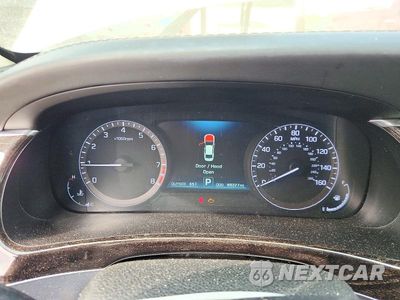 Zdjęcie 9 z 13 samochodu: 2014 HYUNDAI EQUUS SIGNATURE VIN:KMHGH4JH3EU085673 - miniatura