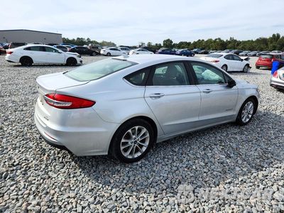 Trzecie zdjęcie samochodu z tyłu: 2019 FORD FUSION SE VIN:3FA6P0LU2KR189893 - miniatura