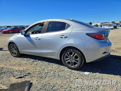 Drugie zdjęcie samochodu z przodu: 2019 TOYOTA YARIS LE VIN:3MYDLBYV2KY506914 - miniatura