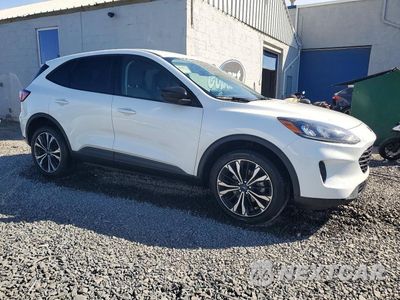 Czwarte zdjęcie samochodu z boku: 2022 FORD ESCAPE SE VIN:1FMCU9G69NUB68179 - miniatura