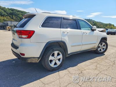 Trzecie zdjęcie samochodu z tyłu: 2012 JEEP GRAND CHEROKEE LAREDO VIN:1C4RJFAG1CC297916 - miniatura