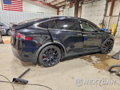 Trzecie zdjęcie samochodu z tyłu: 2019 TESLA MODEL X VIN:5YJXCBE44KF185705 - miniatura