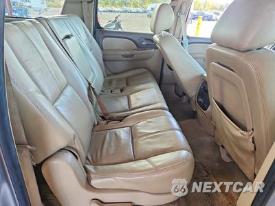 Zdjęcie 11 z 13 samochodu: 2011 CHEVROLET SUBURBAN K1500 LT VIN:1GNSKJE31BR209829 - miniatura