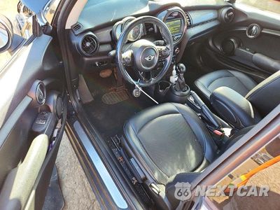 Zdjęcie 8 z 12 samochodu: 2018 MINI COOPER VIN:WMWXP5C53J2G62305 - miniatura
