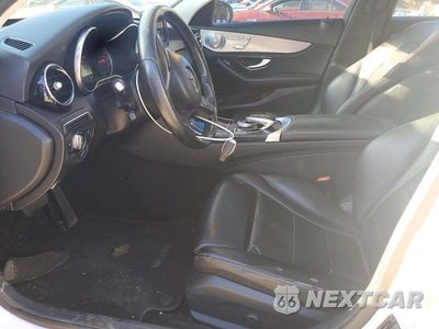 Zdjęcie 7 z 12 samochodu: 2015 MERCEDES-BENZ C 300 4MATIC VIN:55SWF4KB1FU010253 - miniatura