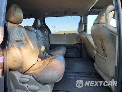 Zdjęcie 11 z 13 samochodu: 2017 TOYOTA SIENNA XLE 8-PASSENGER VIN:5TDYZ3DC0HS770769 - miniatura