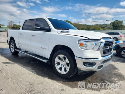 Czwarte zdjęcie samochodu z boku: 2020 RAM 1500 BIG HORN/LONE STAR VIN:1C6SRFFT7LN166789 - miniatura