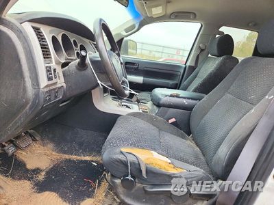 Zdjęcie 7 z 12 samochodu: 2008 TOYOTA TUNDRA GRADE VIN:5TBBT541X8S463071 - miniatura