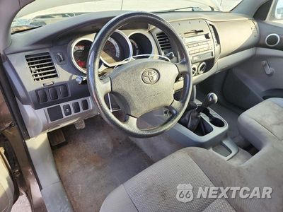 Zdjęcie 8 z 12 samochodu: 2011 TOYOTA TACOMA BASE VIN:5TFNX4CN2BX004836 - miniatura