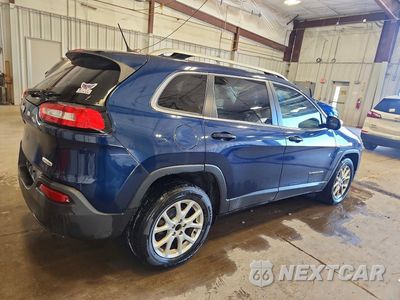 Trzecie zdjęcie samochodu z tyłu: 2018 JEEP CHEROKEE LATITUDE VIN:1C4PJLCB6JD553708 - miniatura