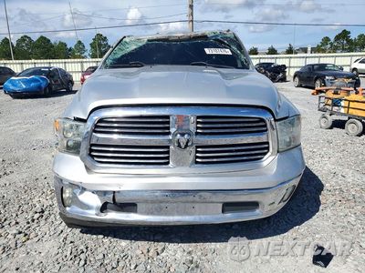 Piąte zdjęcie samochodu w środku: 2015 RAM 1500 SLT VIN:1C6RR7GT4FS645079 - miniatura