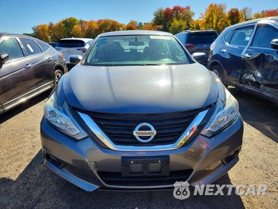 Piąte zdjęcie samochodu w środku: 2017 NISSAN ALTIMA 2.5 SV VIN:1N4AL3AP8HC247968 - miniatura