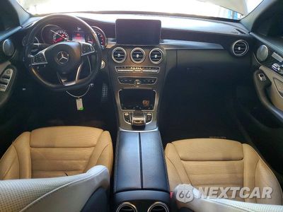 Zdjęcie 8 z 12 samochodu: 2015 MERCEDES-BENZ C 400 4MATIC VIN:55SWF6GB1FU042415 - miniatura