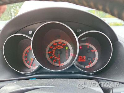 Zdjęcie 9 z 13 samochodu: 2004 MAZDA 3 S VIN:JM1BK123941211472 - miniatura