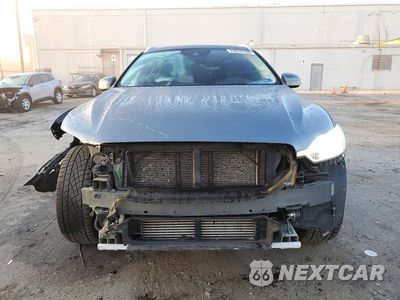 Piąte zdjęcie samochodu w środku: 2019 VOLVO XC60 T6 VIN:YV4A22RK6K1387419 - miniatura