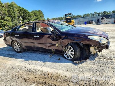 Czwarte zdjęcie samochodu z boku: 2002 LEXUS ES 300 VIN:JTHBF30G120081100 - miniatura