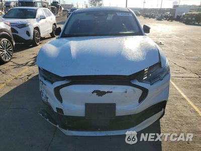 Piąte zdjęcie samochodu w środku: 2023 FORD MUSTANG MACH-E PREMIUM VIN:3FMTK3SUXPMA41098 - miniatura