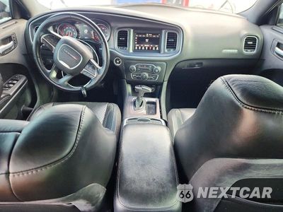 Zdjęcie 8 z 12 samochodu: 2019 DODGE CHARGER SXT VIN:2C3CDXBG8KH743593 - miniatura