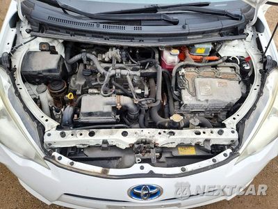Zdjęcie 11 z 12 samochodu: 2013 TOYOTA PRIUS C THREE VIN:JTDKDTB35D1058871 - miniatura