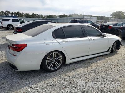 Trzecie zdjęcie samochodu z tyłu: 2019 BMW 750 XI VIN:WBA7F2C53KB240535 - miniatura