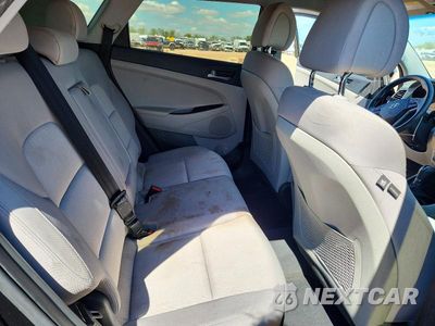Zdjęcie 11 z 13 samochodu: 2017 HYUNDAI TUCSON SPORT VIN:KM8J33A22HU274085 - miniatura