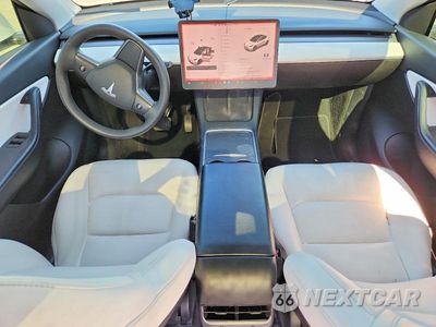Zdjęcie 8 z 12 samochodu: 2021 TESLA MODEL Y VIN:5YJYGDEE9MF258969 - miniatura