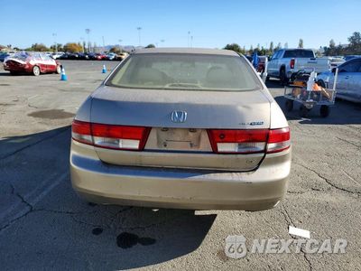 Zdjęcie 6 z 12 samochodu: 2004 HONDA ACCORD EX VIN:JHMCM56724C039100 - miniatura