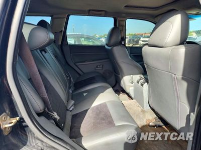 Zdjęcie 10 z 12 samochodu: 2006 JEEP GRAND CHEROKEE SRT-8 VIN:1J8HR78376C218114 - miniatura
