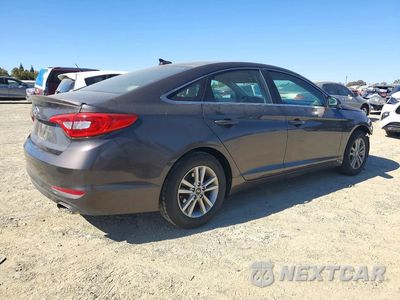 Trzecie zdjęcie samochodu z tyłu: 2015 HYUNDAI SONATA SE VIN:5NPE24AF2FH117147 - miniatura