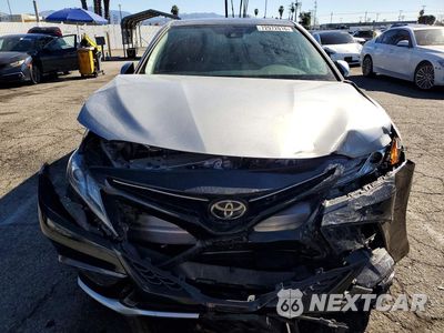 Piąte zdjęcie samochodu w środku: 2021 TOYOTA CAMRY XSE VIN:4T1K61AK7MU474115 - miniatura