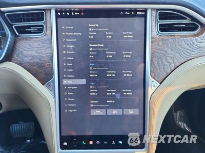 Zdjęcie 9 z 13 samochodu: 2017 TESLA MODEL X VIN:5YJXCBE22HF054019 - miniatura