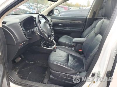 Zdjęcie 7 z 13 samochodu: 2020 MITSUBISHI OUTLANDER SE VIN:JA4AZ3A3XLZ004779 - miniatura