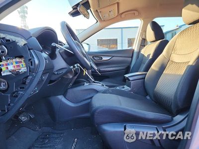 Zdjęcie 7 z 13 samochodu: 2019 NISSAN ROGUE S VIN:5N1AT2MV4KC748325 - miniatura
