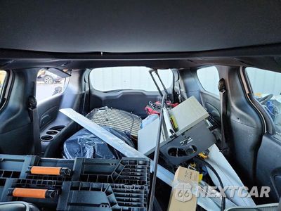 Zdjęcie 10 z 14 samochodu: 2026 CHRYSLER PACIFICA LIMITED VIN:2C4RC1GG9TR262827 - miniatura