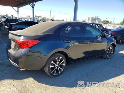 Trzecie zdjęcie samochodu z tyłu: 2018 TOYOTA COROLLA SE VIN:5YFBURHE1JP778722 - miniatura