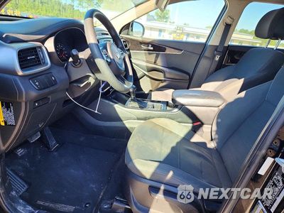 Zdjęcie 7 z 12 samochodu: 2016 KIA SORENTO LX V6 VIN:5XYPG4A52GG160901 - miniatura