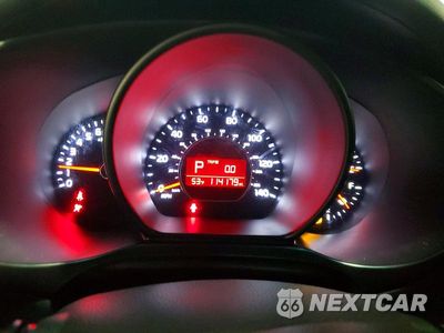 Zdjęcie 9 z 12 samochodu: 2018 KIA SOUL BASE VIN:KNDJN2A23J7625731 - miniatura