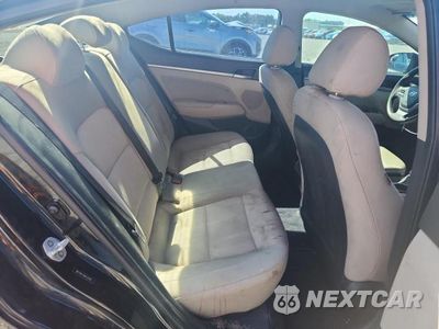 Zdjęcie 10 z 12 samochodu: 2017 HYUNDAI ELANTRA SE VIN:5NPD84LFXHH130108 - miniatura