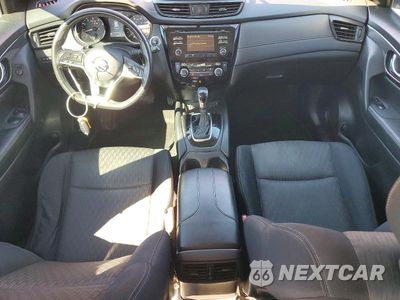Zdjęcie 8 z 13 samochodu: 2017 NISSAN ROGUE SV VIN:JN8AT2MV1HW270414 - miniatura