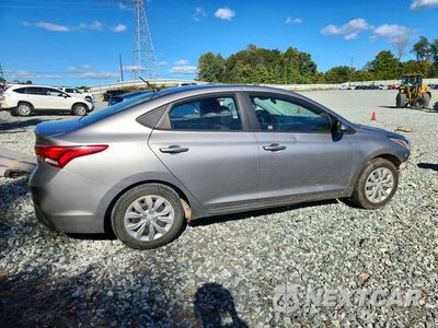 Trzecie zdjęcie samochodu z tyłu: 2021 HYUNDAI ACCENT SE VIN:3KPC24A63ME133513 - miniatura